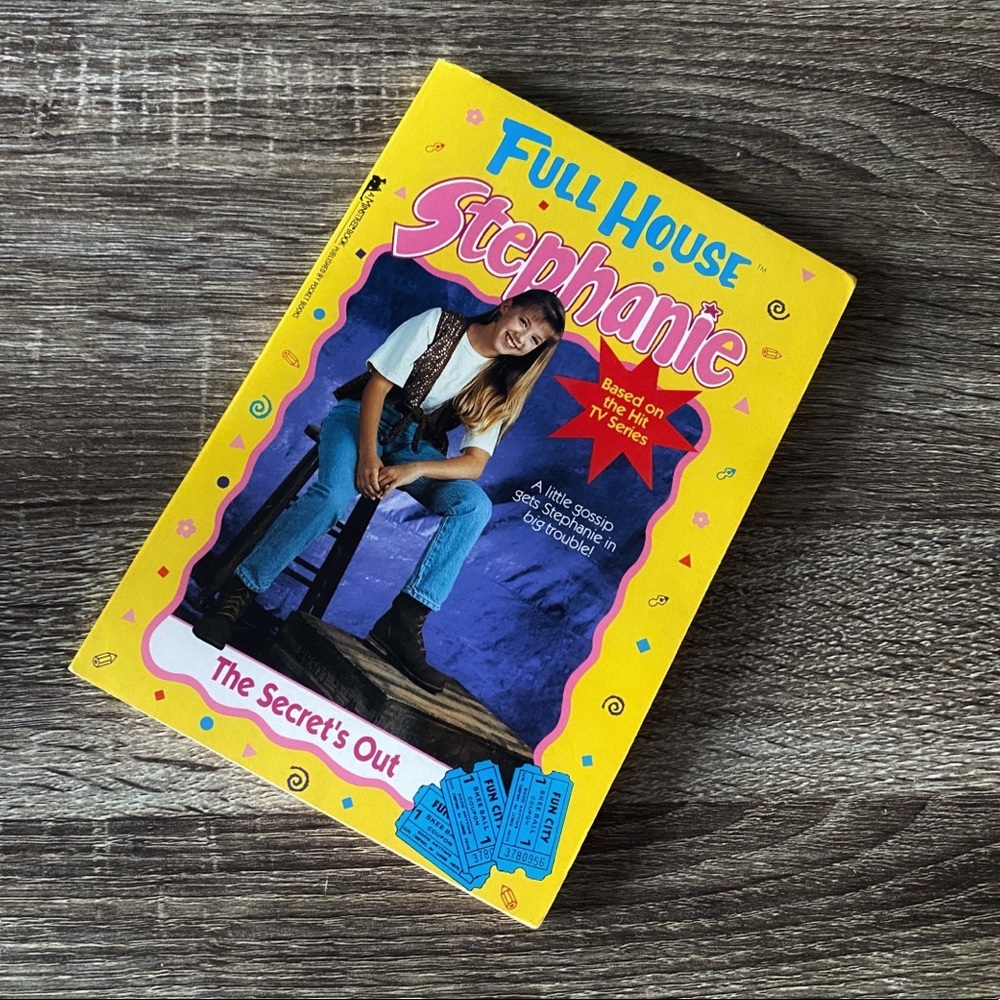 Full house Stephanie ‘The Secret’s Out’ book.